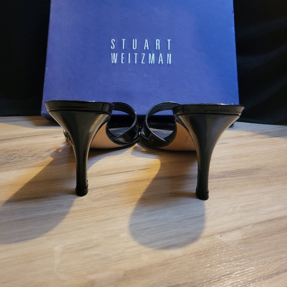 Stuart Weitzman - Picture 3 of 6
